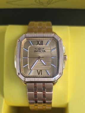 672. Invicta Cuadro Dexia Men's Watch - 39mm. Gold (50358)